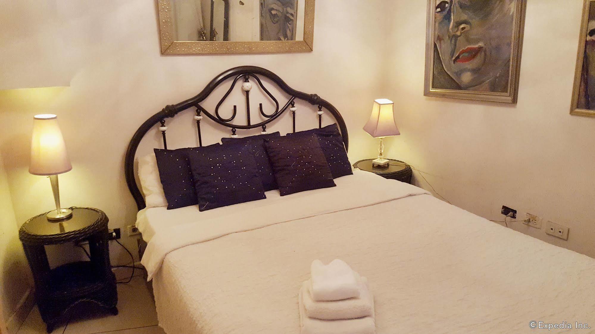 Casa Amapola Manila Bed & Breakfast Taguig Bagian luar foto