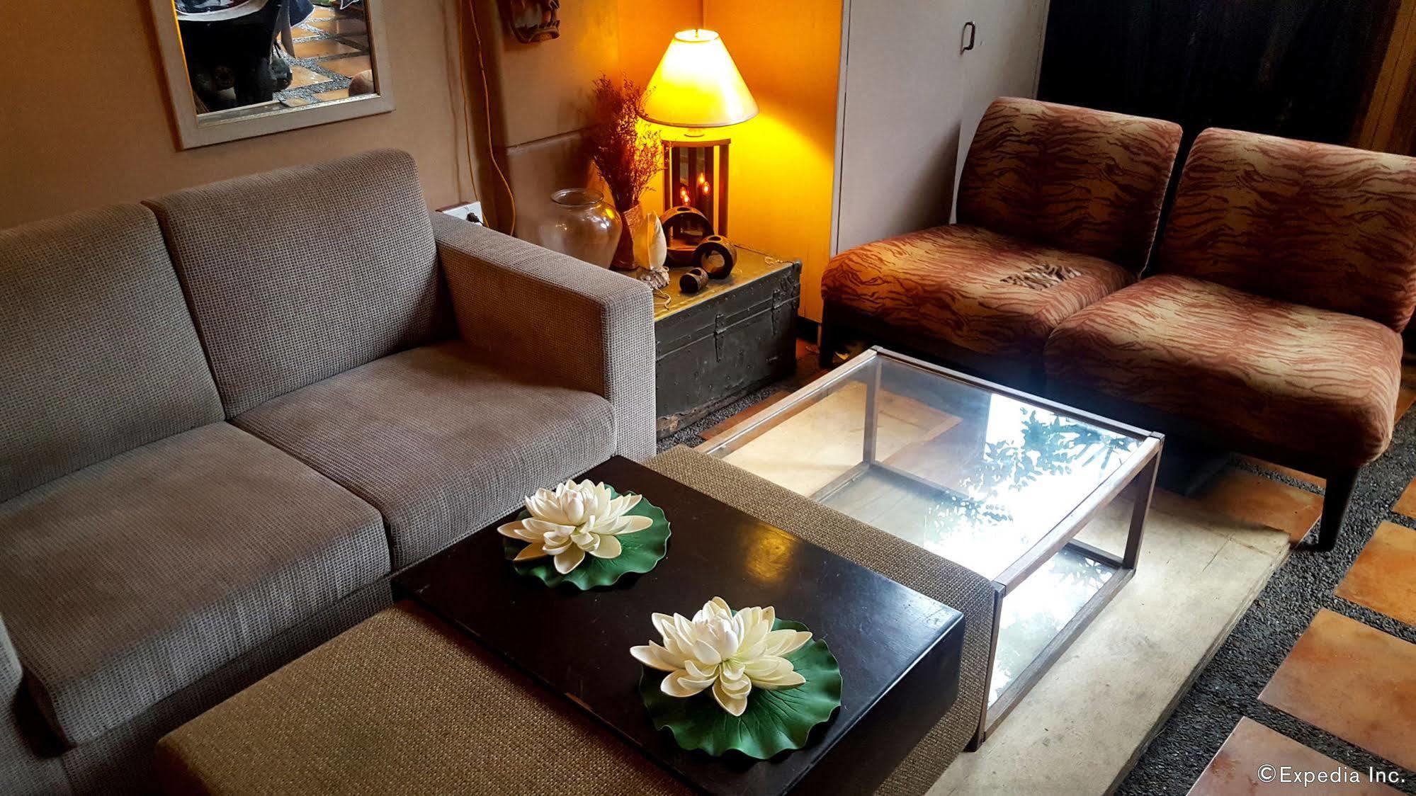 Casa Amapola Manila Bed & Breakfast Taguig Bagian luar foto